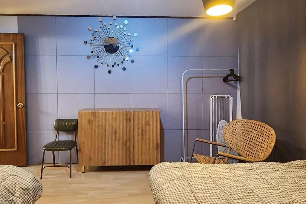 Apartmán K-2 White Linen House Soul 0*,